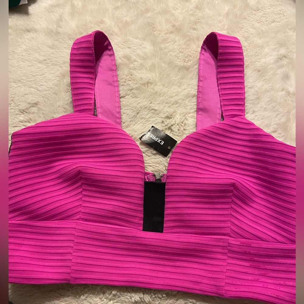 NWT! Express magenta pink crop tank top size L